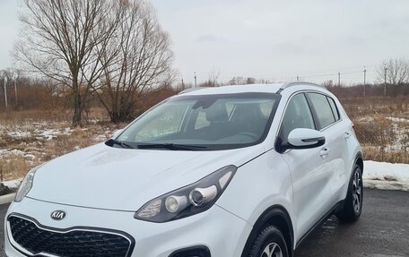 KIA Sportage IV рестайлинг, 2019 год, 1 800 000 рублей, 6 фотография