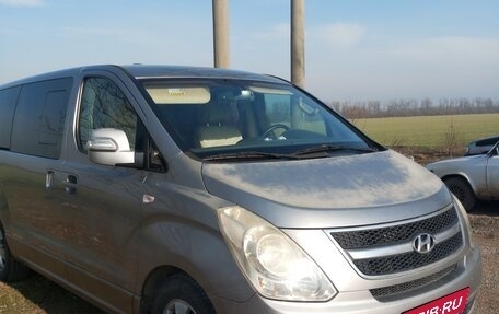 Hyundai Grand Starex Grand Starex I рестайлинг 2, 2012 год, 1 800 000 рублей, 11 фотография