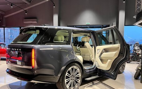 Land Rover Range Rover IV рестайлинг, 2024 год, 27 900 000 рублей, 5 фотография