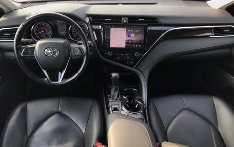 Toyota Camry, 2020 год, 2 830 000 рублей, 5 фотография
