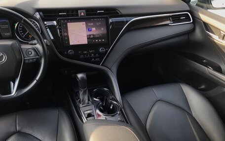 Toyota Camry, 2020 год, 2 830 000 рублей, 14 фотография