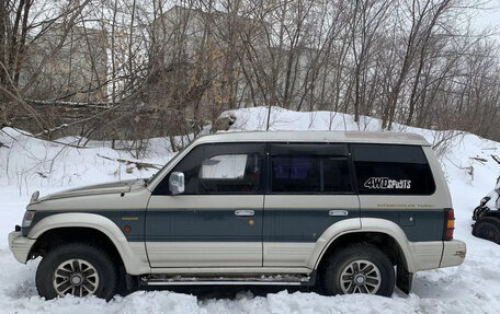 Mitsubishi Pajero III рестайлинг, 1993 год, 299 000 рублей, 3 фотография