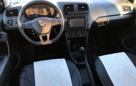 Volkswagen Polo VI (EU Market), 2015 год, 785 000 рублей, 5 фотография