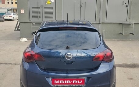 Opel Astra J, 2010 год, 700 000 рублей, 7 фотография