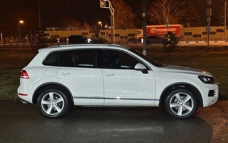 Volkswagen Touareg III, 2011 год, 2 150 000 рублей, 1 фотография