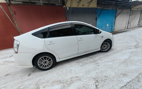 Toyota Prius, 2010 год, 940 000 рублей, 5 фотография