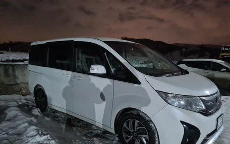 Honda Stepwgn IV, 2017 год, 1 800 000 рублей, 16 фотография