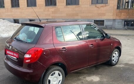 Skoda Fabia II, 2009 год, 550 000 рублей, 2 фотография