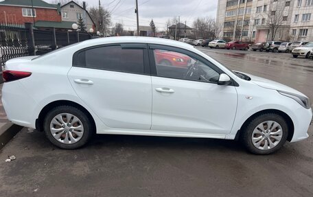 KIA Rio IV, 2018 год, 1 265 000 рублей, 3 фотография