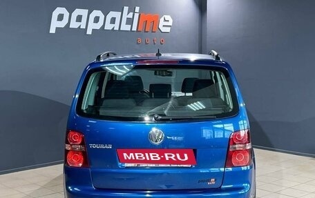 Volkswagen Touran III, 2008 год, 955 000 рублей, 4 фотография