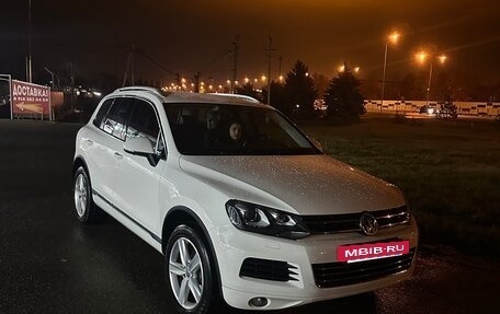 Volkswagen Touareg III, 2011 год, 2 150 000 рублей, 2 фотография