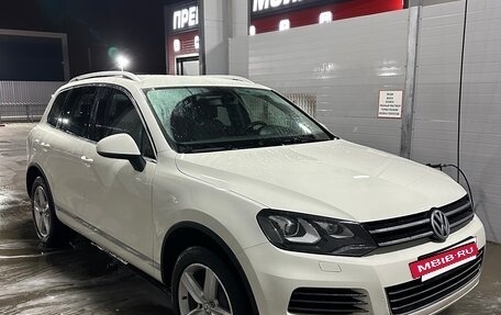 Volkswagen Touareg III, 2011 год, 2 150 000 рублей, 5 фотография