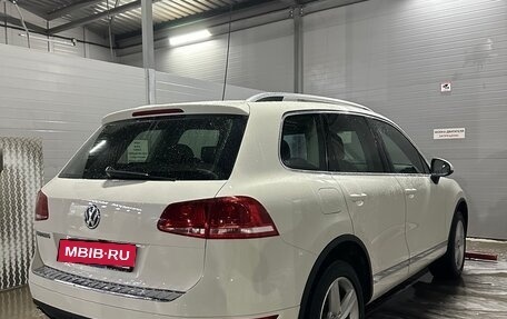 Volkswagen Touareg III, 2011 год, 2 150 000 рублей, 7 фотография