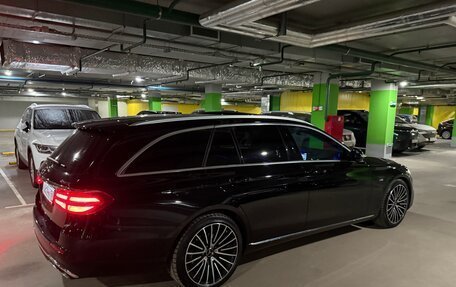 Mercedes-Benz E-Класс, 2019 год, 4 200 000 рублей, 25 фотография