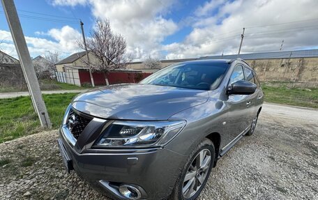 Nissan Pathfinder, 2014 год, 1 850 000 рублей, 2 фотография