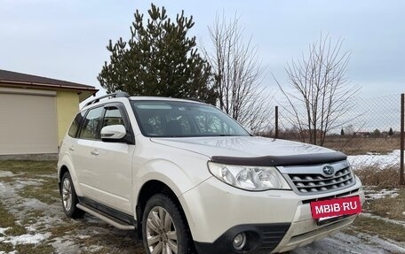 Subaru Forester, 2012 год, 1 290 000 рублей, 2 фотография