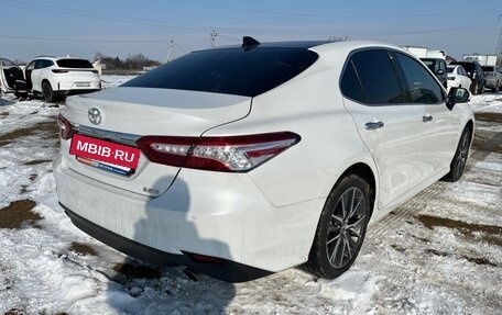 Toyota Camry, 2023 год, 4 000 000 рублей, 3 фотография