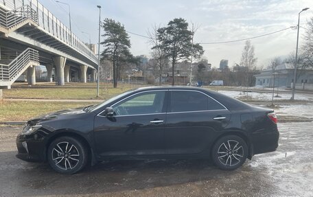 Toyota Camry, 2017 год, 2 350 000 рублей, 2 фотография