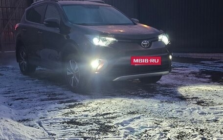 Toyota RAV4, 2017 год, 2 399 000 рублей, 25 фотография