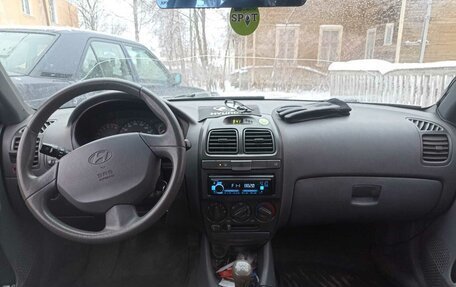 Hyundai Accent II, 2008 год, 360 000 рублей, 2 фотография