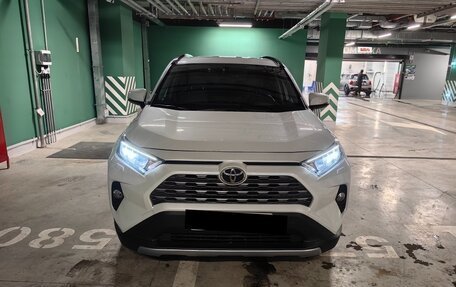 Toyota RAV4, 2020 год, 3 800 000 рублей, 1 фотография