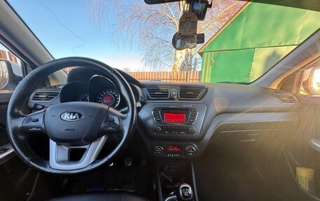 KIA Rio III рестайлинг, 2013 год, 1 050 000 рублей, 6 фотография