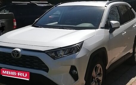 Toyota RAV4, 2020 год, 3 800 000 рублей, 27 фотография