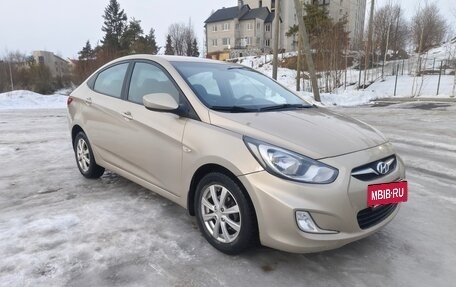 Hyundai Solaris II рестайлинг, 2011 год, 770 000 рублей, 7 фотография