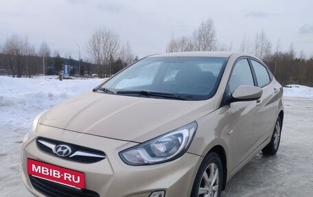 Hyundai Solaris II рестайлинг, 2011 год, 770 000 рублей, 2 фотография