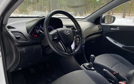 Hyundai Solaris II рестайлинг, 2016 год, 1 055 000 рублей, 11 фотография