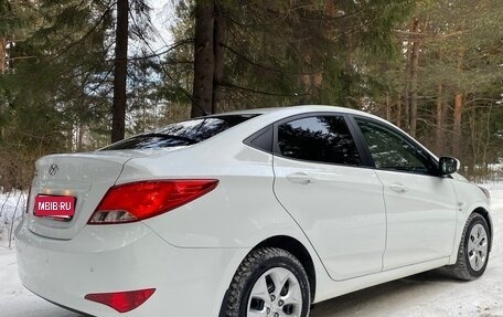 Hyundai Solaris II рестайлинг, 2016 год, 1 055 000 рублей, 3 фотография