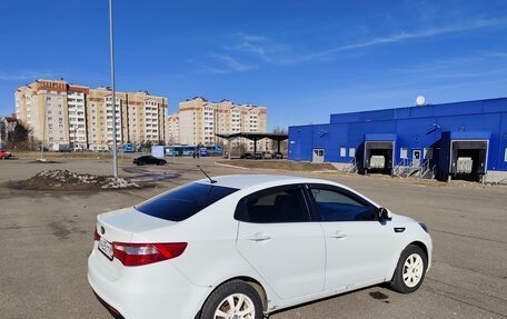 KIA Rio III рестайлинг, 2013 год, 800 000 рублей, 2 фотография