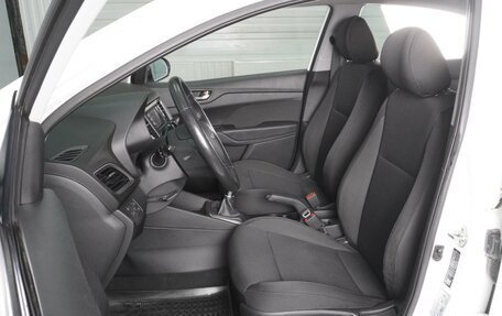 Hyundai Solaris II рестайлинг, 2017 год, 1 349 000 рублей, 10 фотография