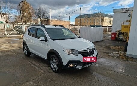 Renault Sandero II рестайлинг, 2018 год, 1 295 000 рублей, 2 фотография