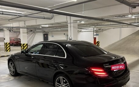 Mercedes-Benz E-Класс, 2019 год, 2 940 000 рублей, 10 фотография