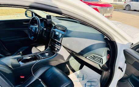Jaguar XE I рестайлинг, 2015 год, 1 570 000 рублей, 6 фотография