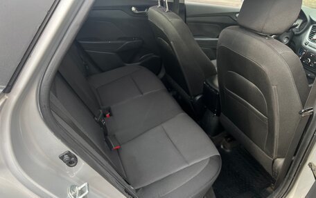 Hyundai Solaris II рестайлинг, 2018 год, 990 000 рублей, 9 фотография