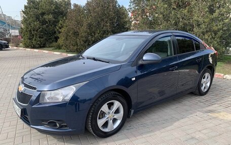 Chevrolet Cruze II, 2011 год, 850 000 рублей, 2 фотография