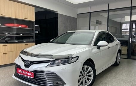 Toyota Camry, 2018 год, 2 780 000 рублей, 1 фотография