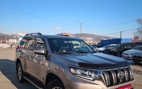 Toyota Land Cruiser Prado 150 рестайлинг 2, 2018 год, 5 750 000 рублей, 5 фотография