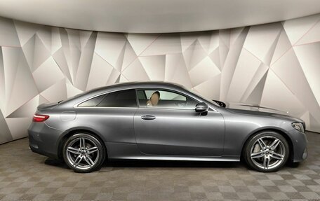 Mercedes-Benz E-Класс, 2019 год, 5 125 700 рублей, 6 фотография