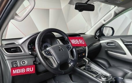 Mitsubishi Pajero Sport III рестайлинг, 2019 год, 3 899 000 рублей, 15 фотография