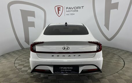 Hyundai Sonata VIII, 2020 год, 2 200 000 рублей, 3 фотография