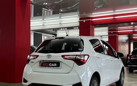 Toyota Vitz, 2019 год, 1 049 000 рублей, 13 фотография