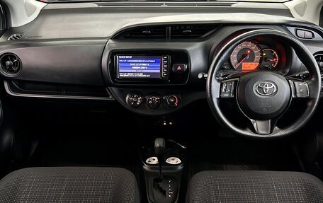 Toyota Vitz, 2019 год, 1 049 000 рублей, 21 фотография