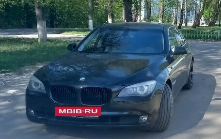 BMW 7 серия, 2010 год, 1 800 000 рублей, 11 фотография