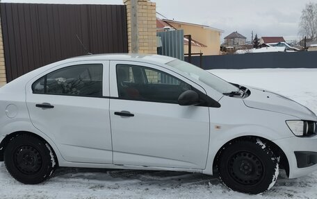 Chevrolet Aveo III, 2013 год, 680 000 рублей, 4 фотография