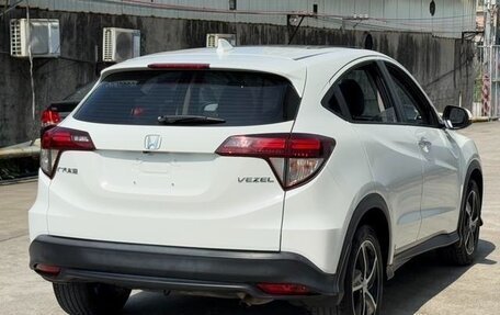 Honda Vezel, 2020 год, 1 550 000 рублей, 16 фотография