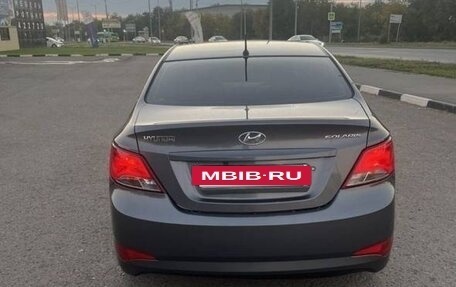Hyundai Solaris II рестайлинг, 2015 год, 1 000 000 рублей, 3 фотография