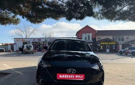 Hyundai Solaris II рестайлинг, 2021 год, 1 880 000 рублей, 10 фотография